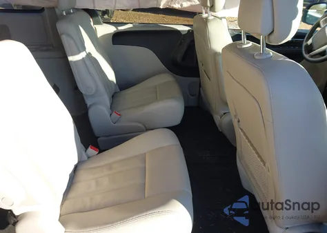 2012 Chrysler Town & Country Touring из США, поврежденный, VIN 2C4RC1BG3CR401065